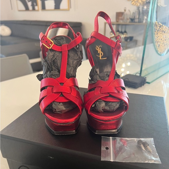 Ysl tribute Red - Picture 1 of 10